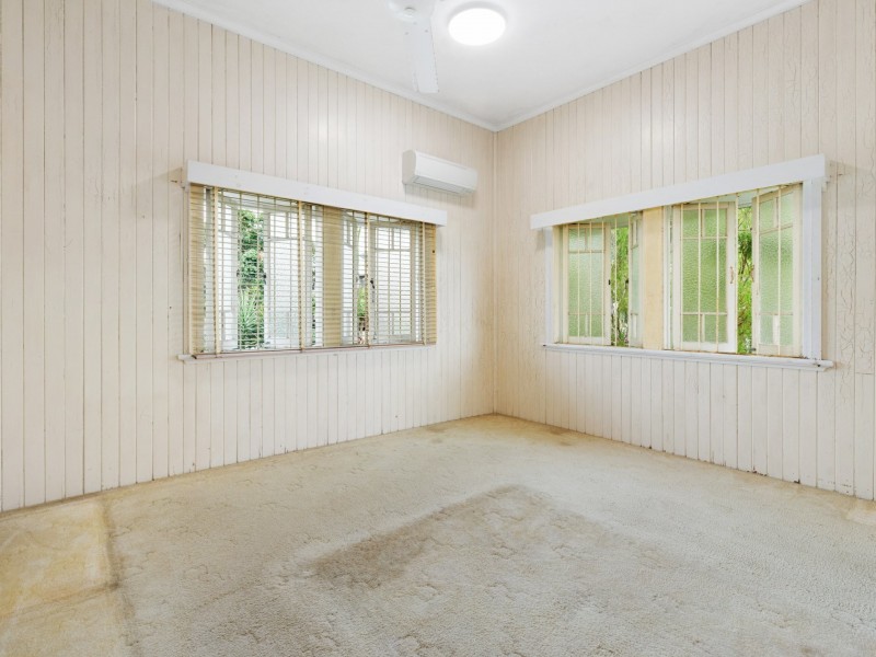 127 Collins Avenue, Edge Hill QLD 4870