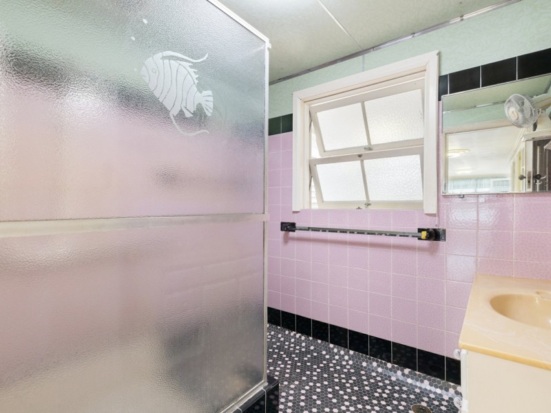 127 Collins Avenue, Edge Hill QLD 4870