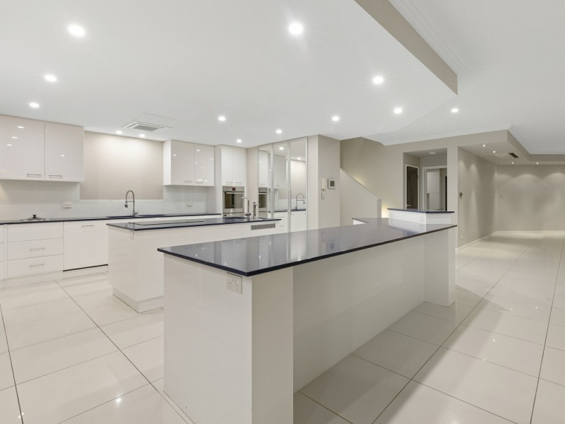 48 East Parkridge Drive, Brinsmead QLD 4870