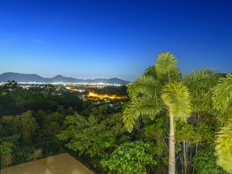 48 East Parkridge Drive, Brinsmead QLD 4870