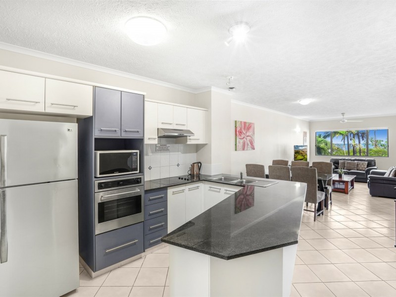 20/275-277 Esplanade, Cairns North QLD 4870