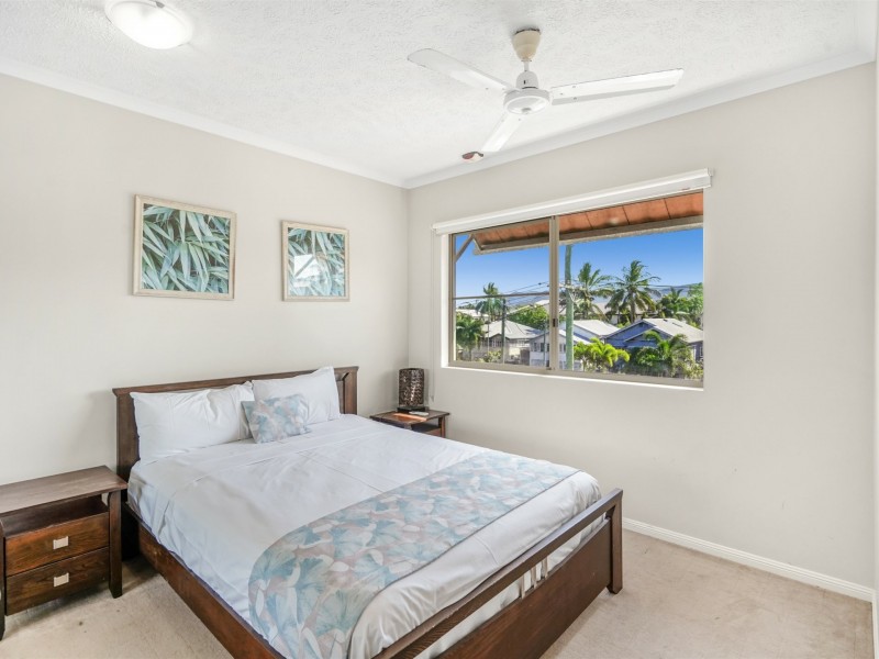 20/275-277 Esplanade, Cairns North QLD 4870