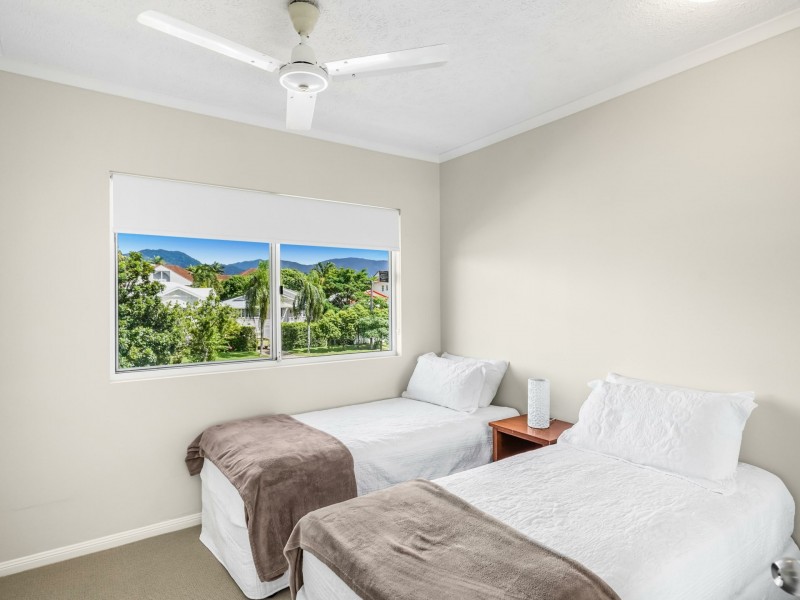 11/275-277 Esplanade, Cairns North QLD 4870