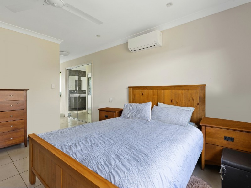 7 Scaglioni Street, Redlynch QLD 4870