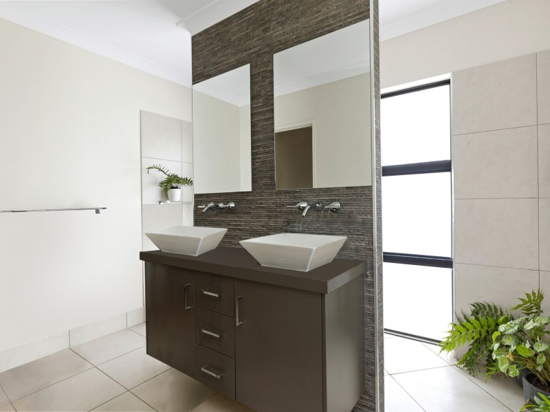 7 Scaglioni Street, Redlynch QLD 4870