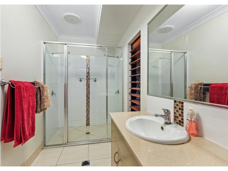 23 Botany Avenue, Redlynch QLD 4870