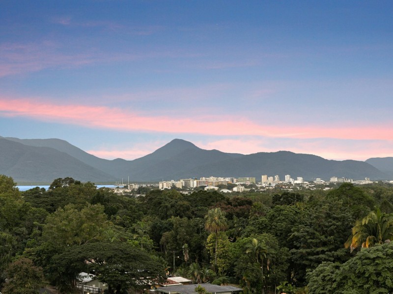 543 McCormack Street, Edge Hill QLD 4870