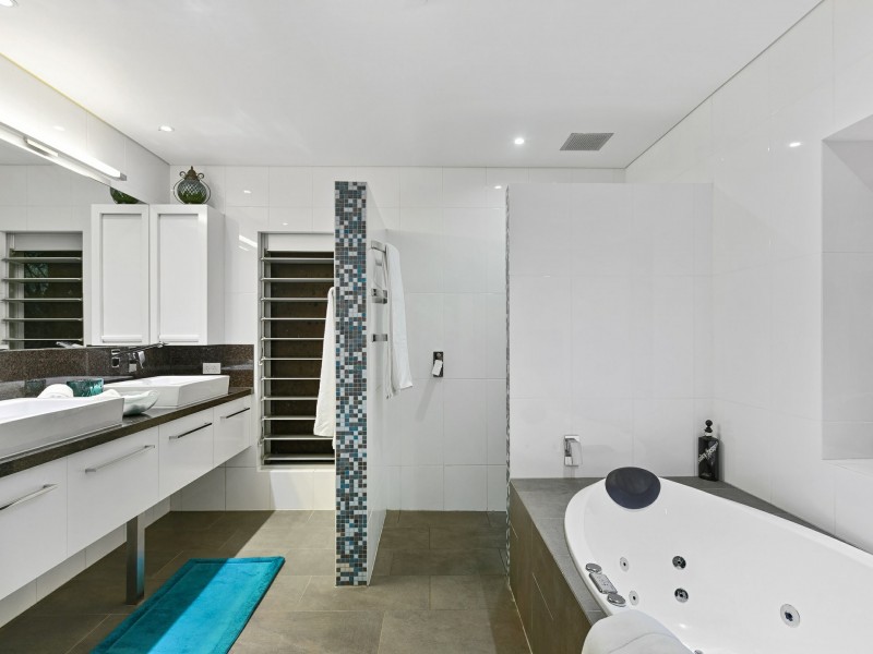 543 McCormack Street, Edge Hill QLD 4870