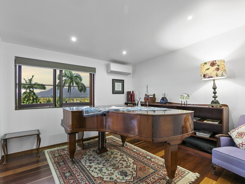 543 McCormack Street, Edge Hill QLD 4870