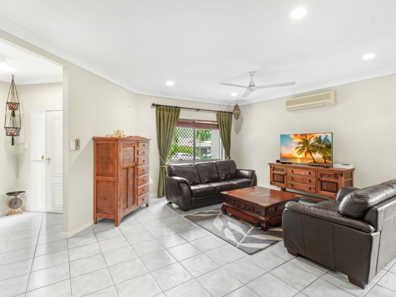 20 Saint Albans Close, Brinsmead QLD 4870