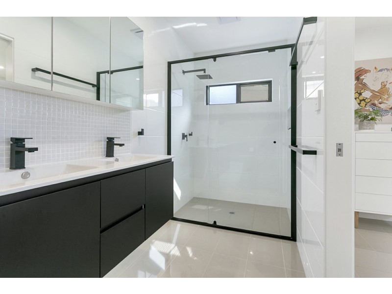 241 McManus Street, Whitfield QLD 4870