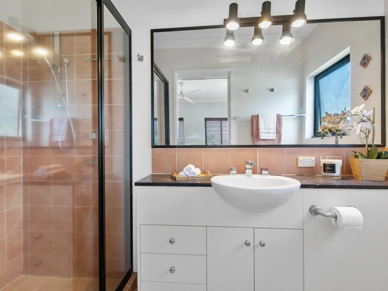 6/111-113 Collins Avenue, Edge Hill QLD 4870