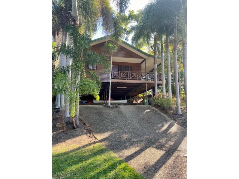 35 Cumberland Avenue, Smithfield QLD 4878