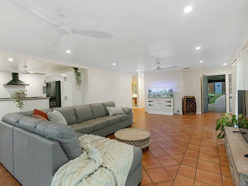 29 Hutchinson Street, Edge Hill QLD 4870