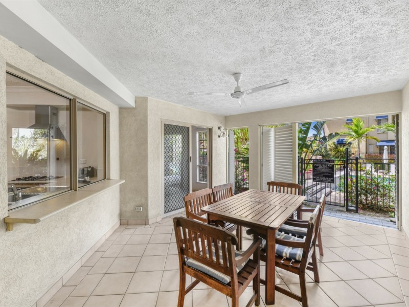 903/2 Greenslopes Street, Cairns North QLD 4870
