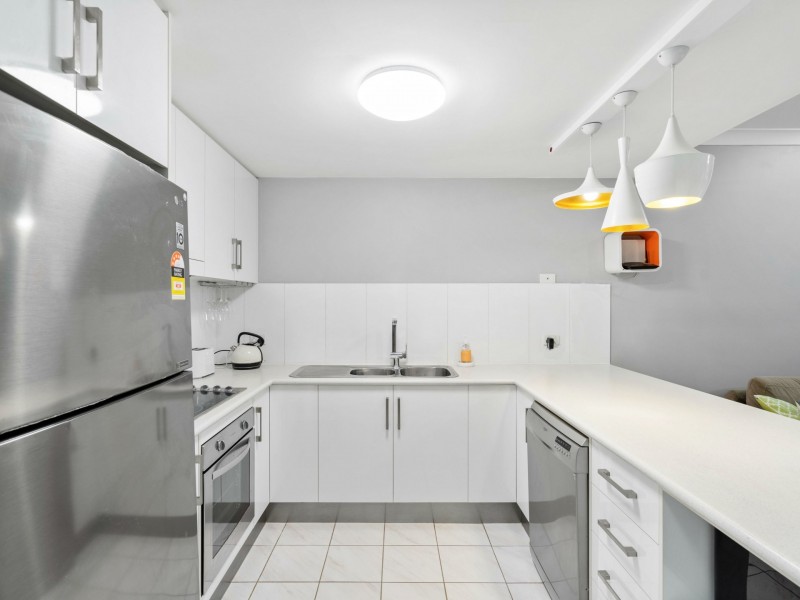 4/1 Springfield Crescent, Manoora QLD 4870