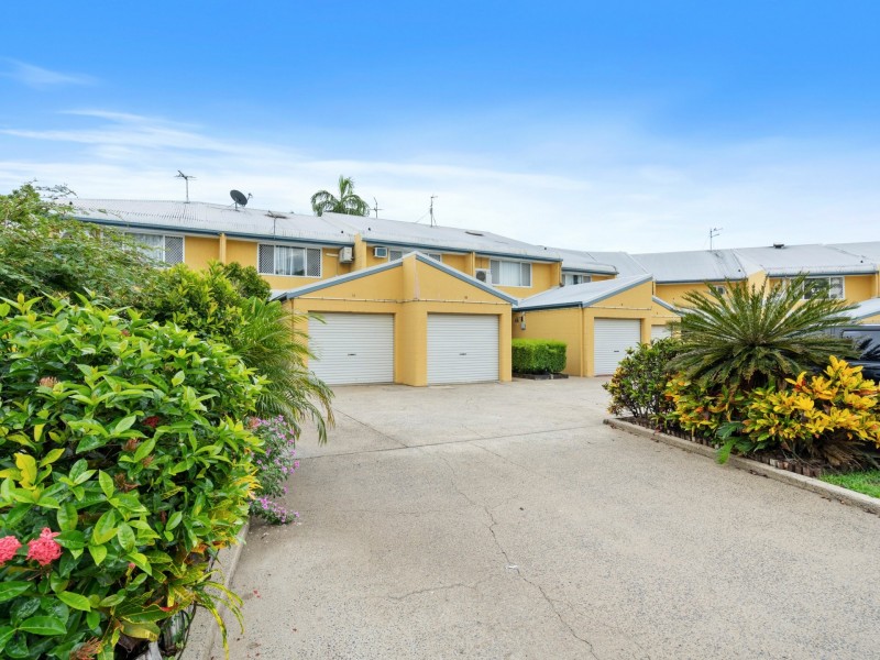 4/1 Springfield Crescent, Manoora QLD 4870