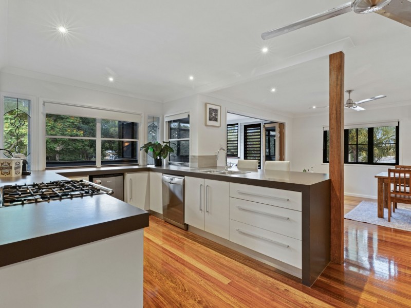 19 Purbeck Place, Edge Hill QLD 4870