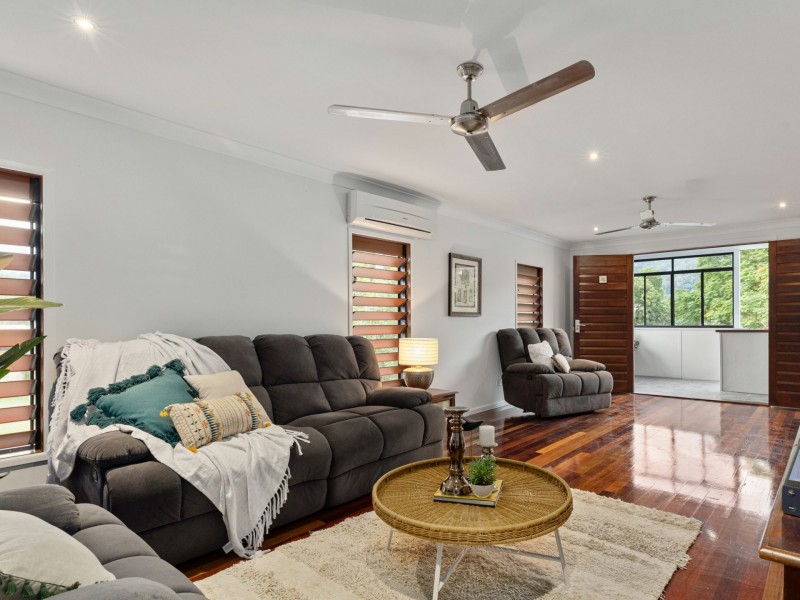 19 Purbeck Place, Edge Hill QLD 4870