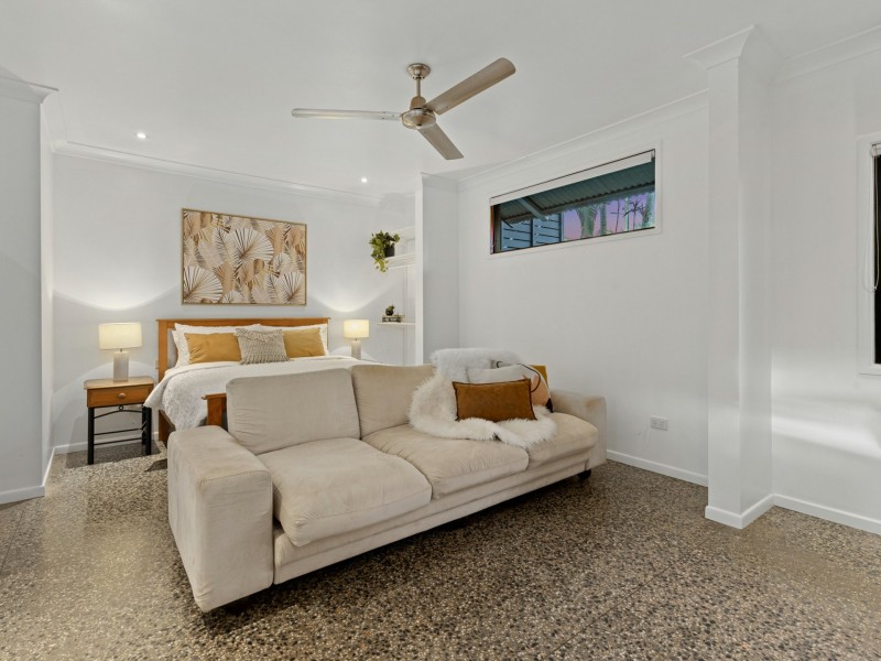 19 Purbeck Place, Edge Hill QLD 4870