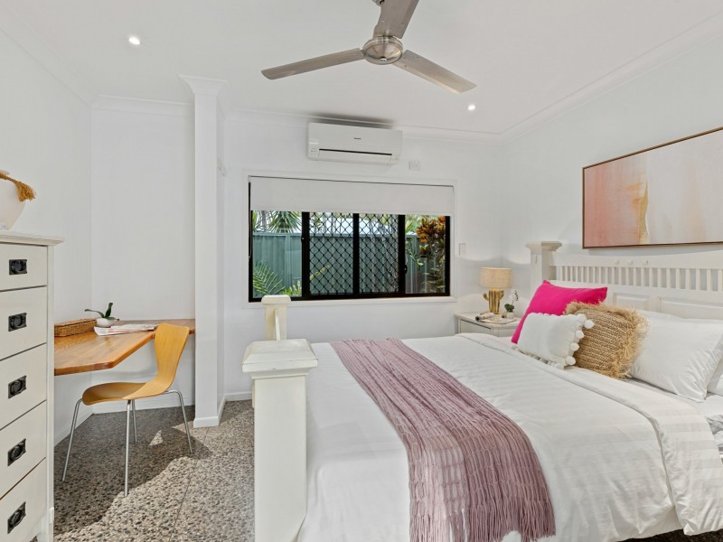 19 Purbeck Place, Edge Hill QLD 4870