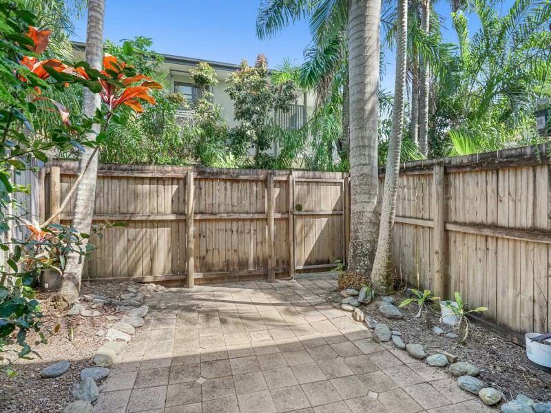 3/126 Pease Street, Manoora QLD 4870