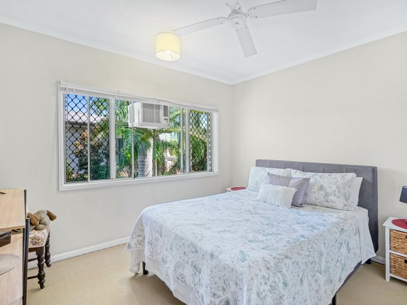 3/126 Pease Street, Manoora QLD 4870