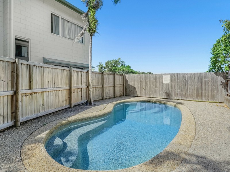 3/126 Pease Street, Manoora QLD 4870