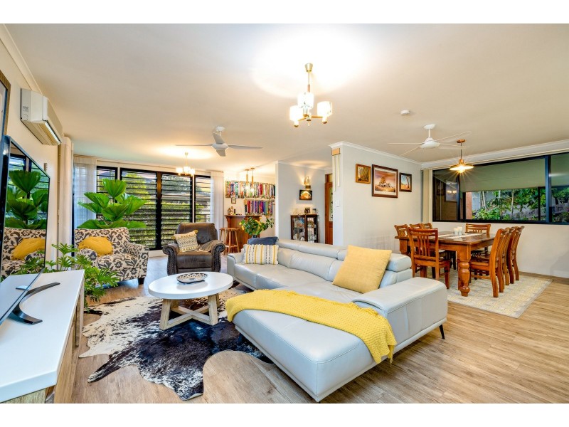 52 Nolan Street, Whitfield QLD 4870