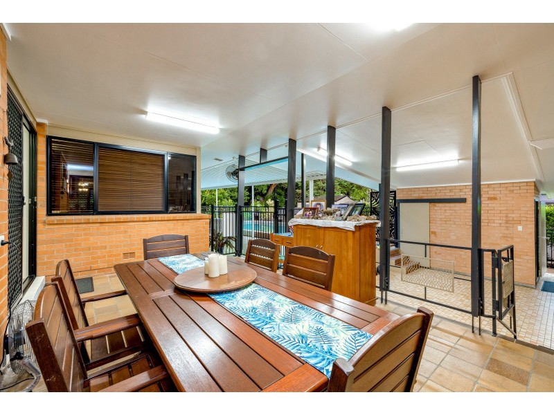 52 Nolan Street, Whitfield QLD 4870