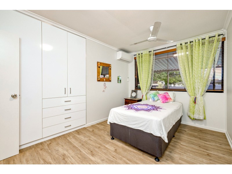 52 Nolan Street, Whitfield QLD 4870