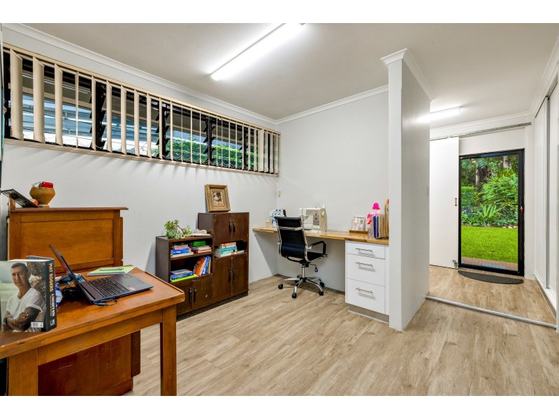 52 Nolan Street, Whitfield QLD 4870