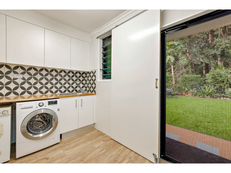 52 Nolan Street, Whitfield QLD 4870