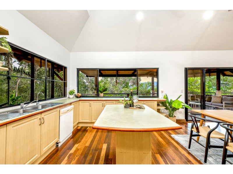 3 Queenley Close, Edge Hill QLD 4870