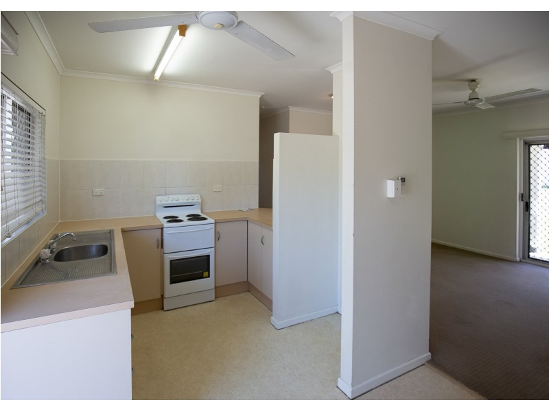 1/4 McManus Street, Whitfield QLD 4870