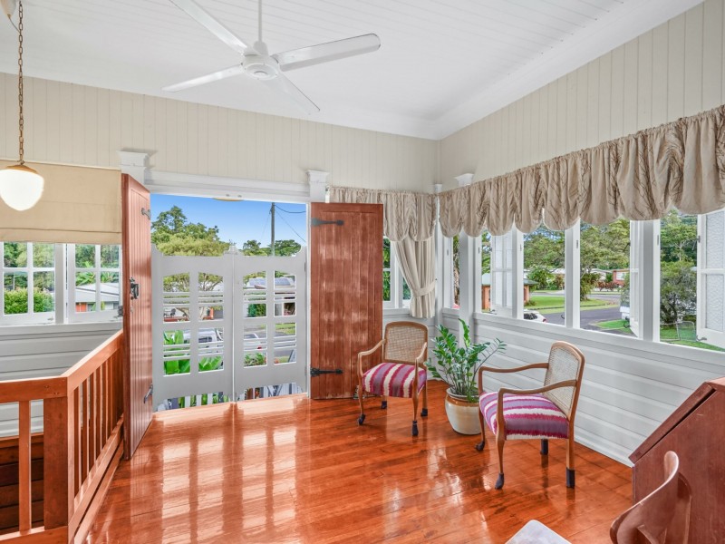 5 Bradford Street, Whitfield QLD 4870