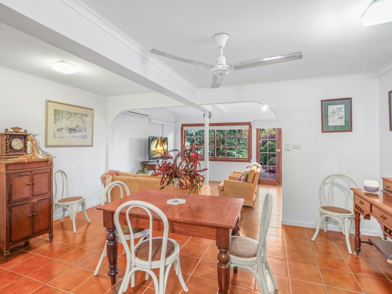 5 Bradford Street, Whitfield QLD 4870