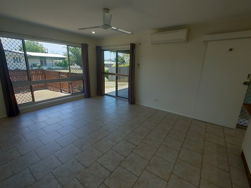 2/58 Richardson Street, Edge Hill QLD 4870