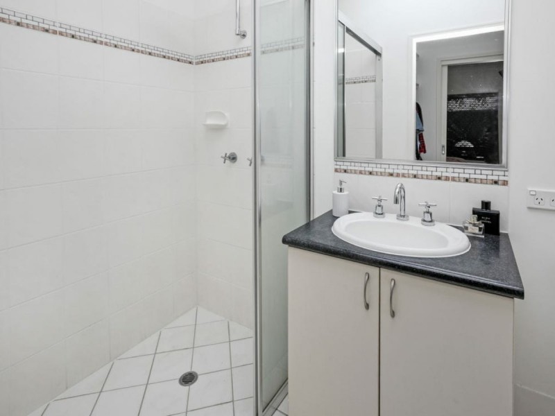 32 Shamrock Avenue, Brinsmead QLD 4870