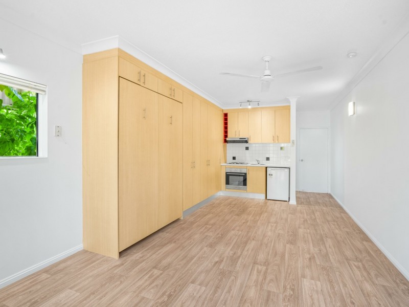 1/6 Springfield Crescent, Manoora QLD 4870