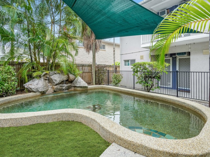 1/6 Springfield Crescent, Manoora QLD 4870