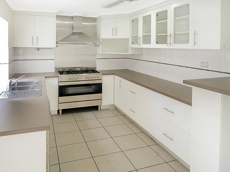 11 Pepperina Street, Mooroobool QLD 4870