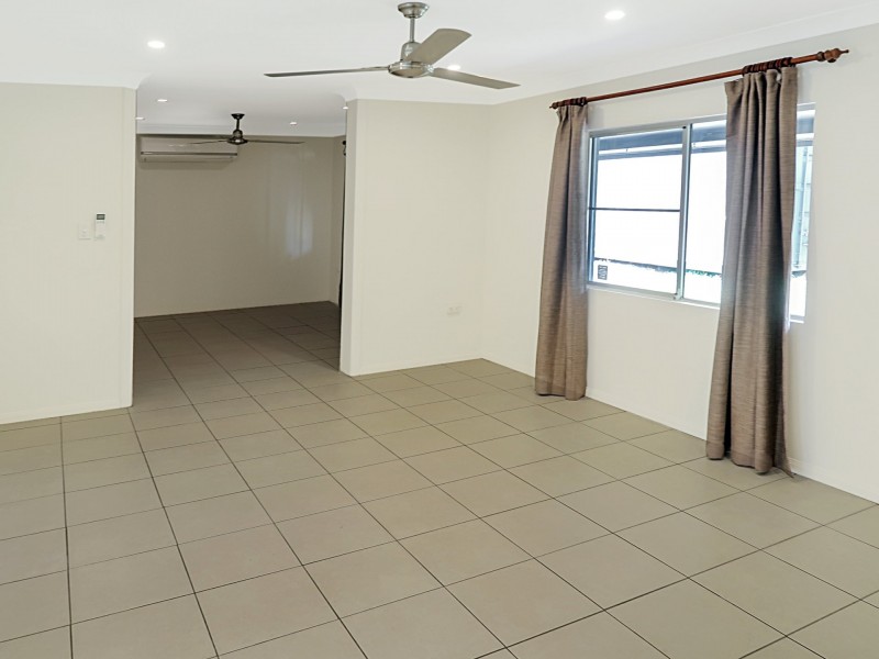 11 Pepperina Street, Mooroobool QLD 4870