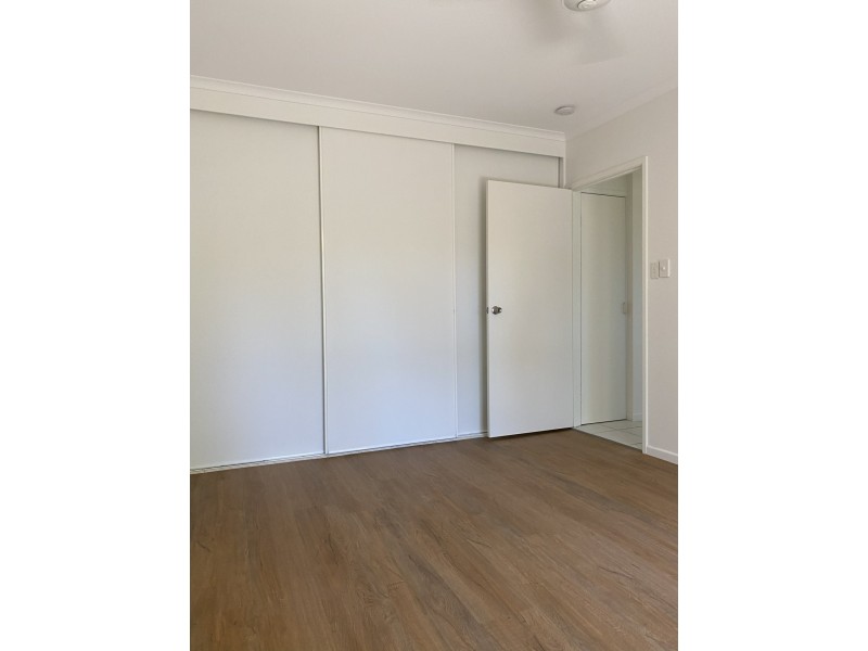 4/2-3 Hollett Close, Manunda QLD 4870