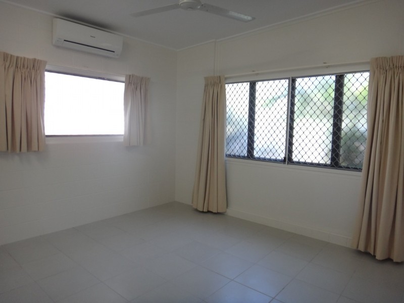 2/14 Mazlin Street, Edge Hill QLD 4870