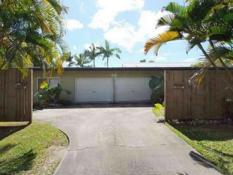 2/2-4 Brooks Street, Whitfield QLD 4870
