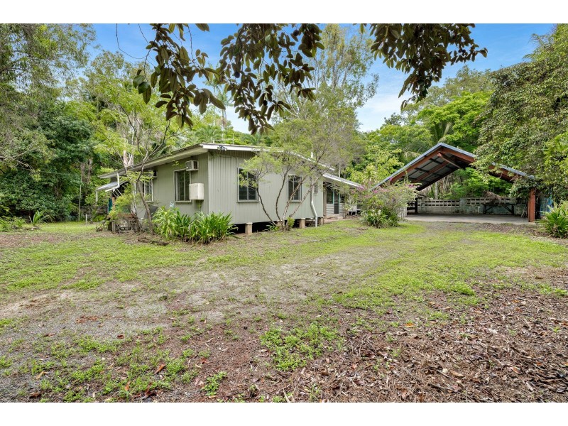 108-110 Machans Street, Machans Beach QLD 4878