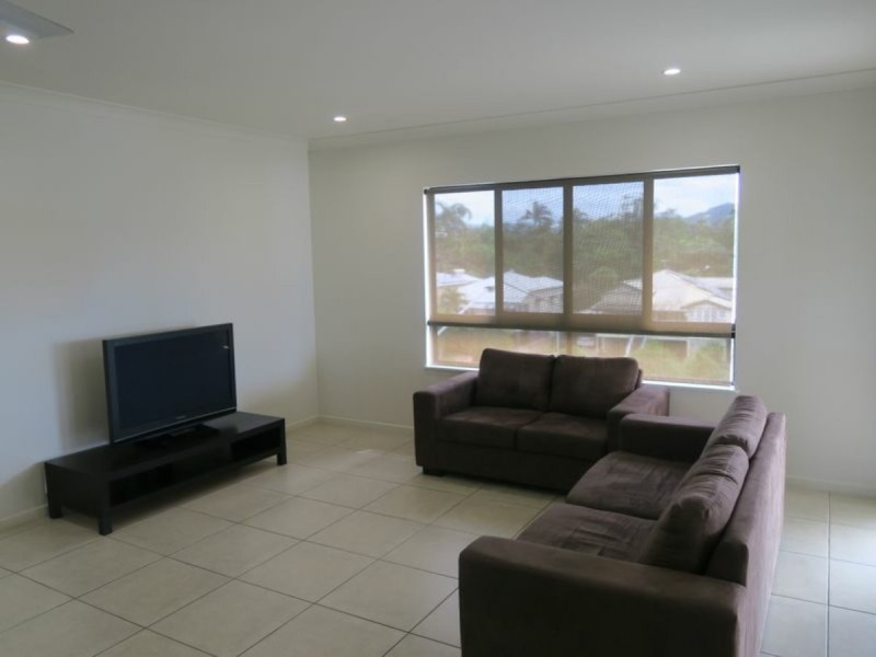 8/27-29 Pembroke Street, Parramatta Park QLD 4870