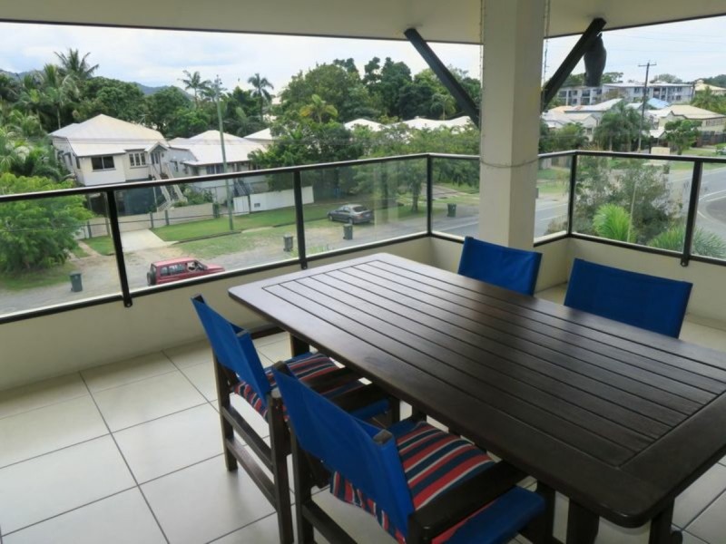 8/27-29 Pembroke Street, Parramatta Park QLD 4870