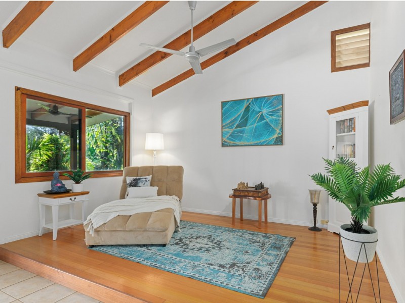 15 Granite Close, Brinsmead QLD 4870